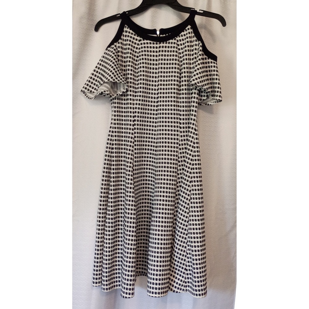 Danny & Nicole Black White Fit & Flare Dress Size 8, Classy, Dinner, Cocktail